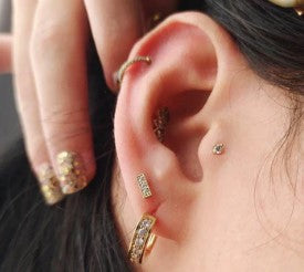 Gold Millgrain Bar With 3 CZ