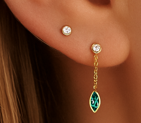 2x Lobe Piercings