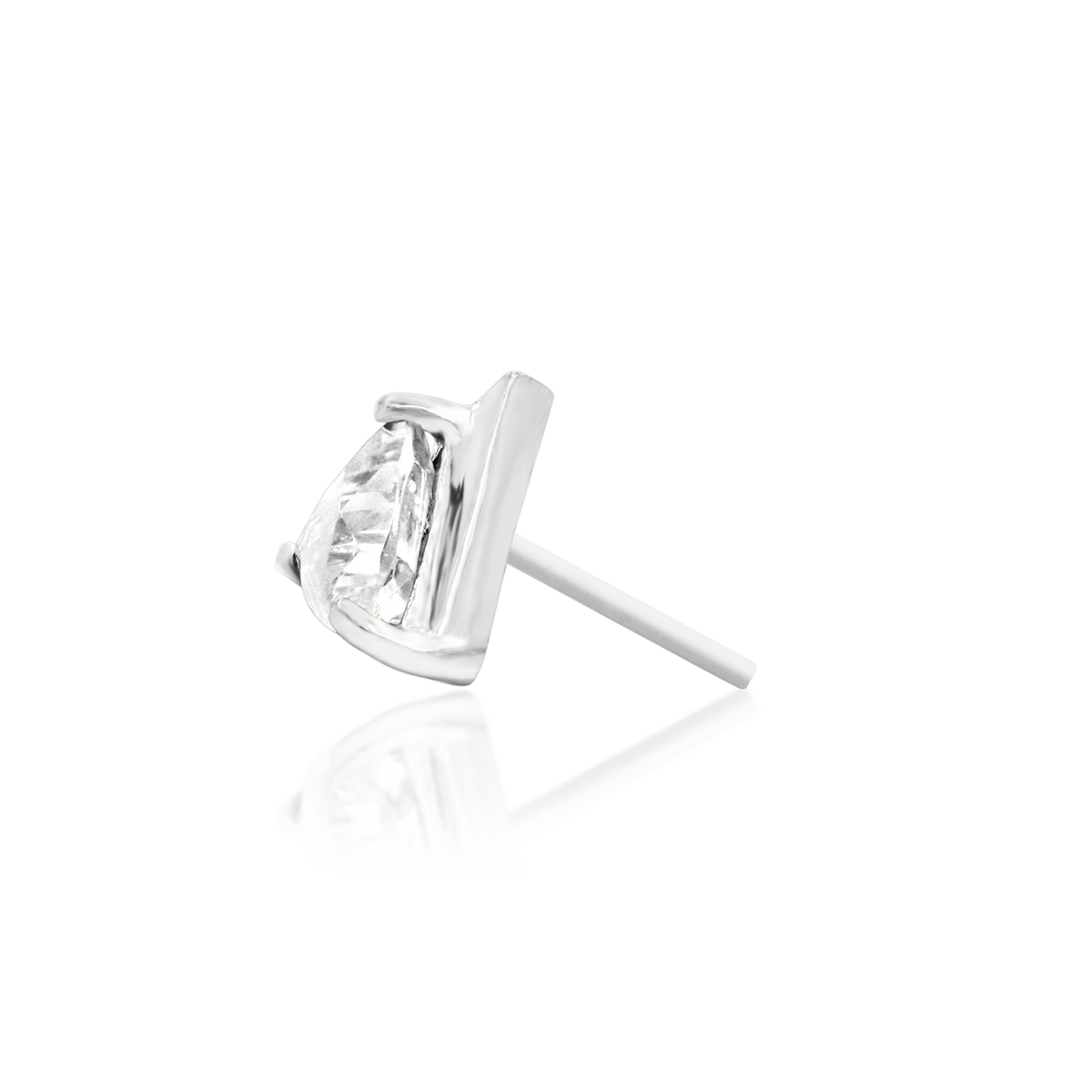14ct white gold threadless Griselda end, Loughborough Origins Body Art